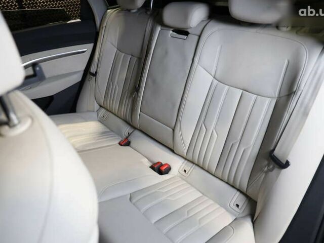 Ауди E-Tron, объемом двигателя 0 л и пробегом 138 тыс. км за 26900 $, фото 28 на Automoto.ua