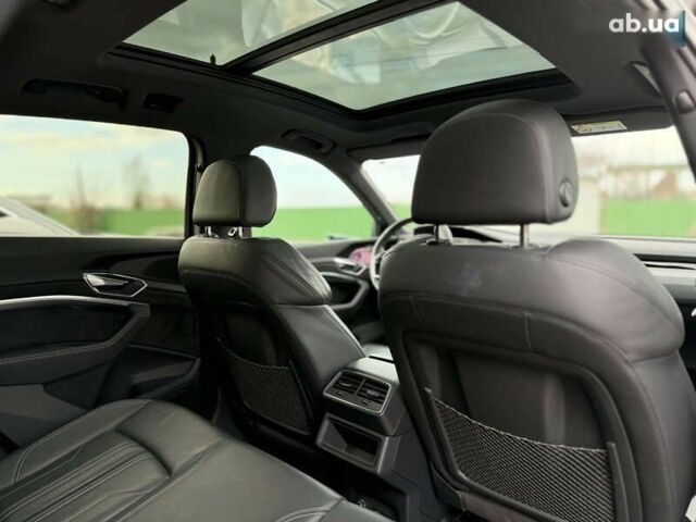 Ауди E-Tron, объемом двигателя 0 л и пробегом 109 тыс. км за 29888 $, фото 23 на Automoto.ua