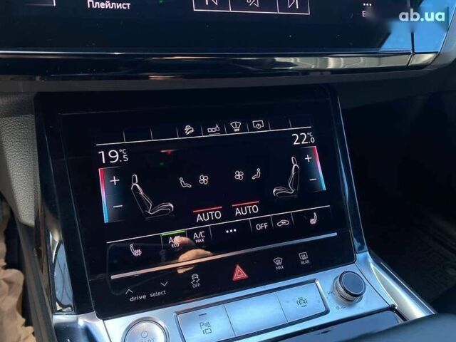 Ауди E-Tron, объемом двигателя 0 л и пробегом 81 тыс. км за 34950 $, фото 20 на Automoto.ua