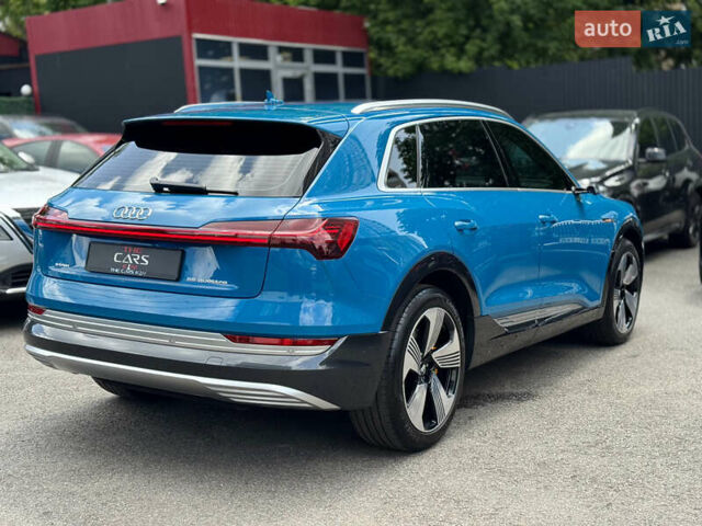 Ауди E-Tron, объемом двигателя 0 л и пробегом 33 тыс. км за 46000 $, фото 7 на Automoto.ua