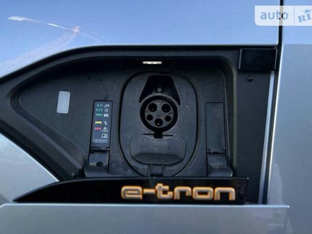 Ауди E-Tron, объемом двигателя 0 л и пробегом 74 тыс. км за 37999 $, фото 9 на Automoto.ua