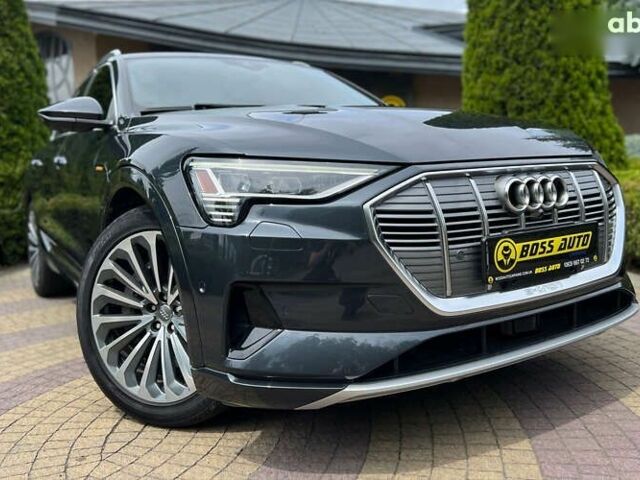 Ауди E-Tron, объемом двигателя 0 л и пробегом 94 тыс. км за 30590 $, фото 9 на Automoto.ua