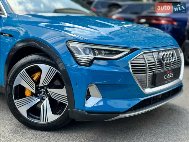 Ауди E-Tron, объемом двигателя 0 л и пробегом 33 тыс. км за 46000 $, фото 1 на Automoto.ua