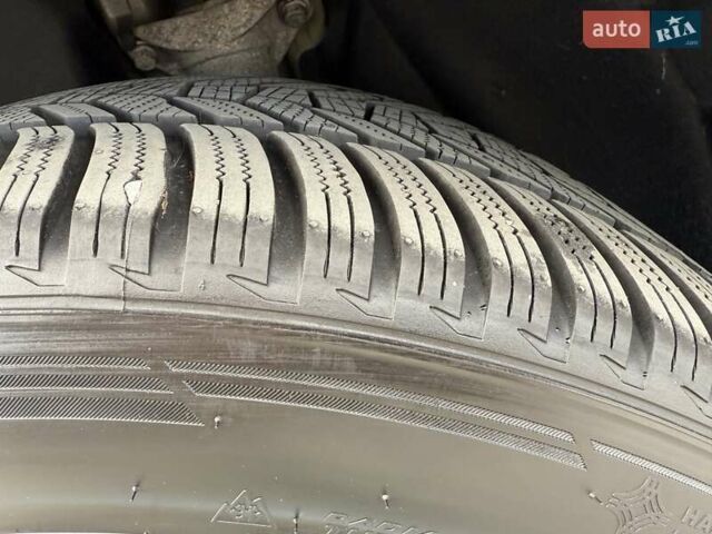 Ауди E-Tron, объемом двигателя 0 л и пробегом 106 тыс. км за 29900 $, фото 30 на Automoto.ua