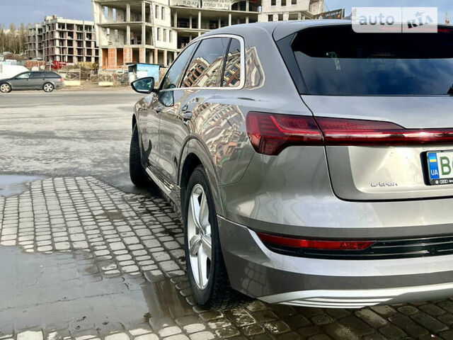 Ауди E-Tron, объемом двигателя 0 л и пробегом 67 тыс. км за 34999 $, фото 24 на Automoto.ua
