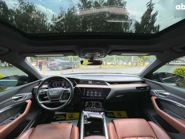 Ауди E-Tron, объемом двигателя 0 л и пробегом 94 тыс. км за 30590 $, фото 16 на Automoto.ua