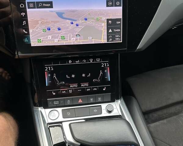 Ауди E-Tron, объемом двигателя 0 л и пробегом 110 тыс. км за 35999 $, фото 13 на Automoto.ua