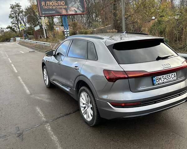 Ауди E-Tron, объемом двигателя 0 л и пробегом 110 тыс. км за 35999 $, фото 6 на Automoto.ua