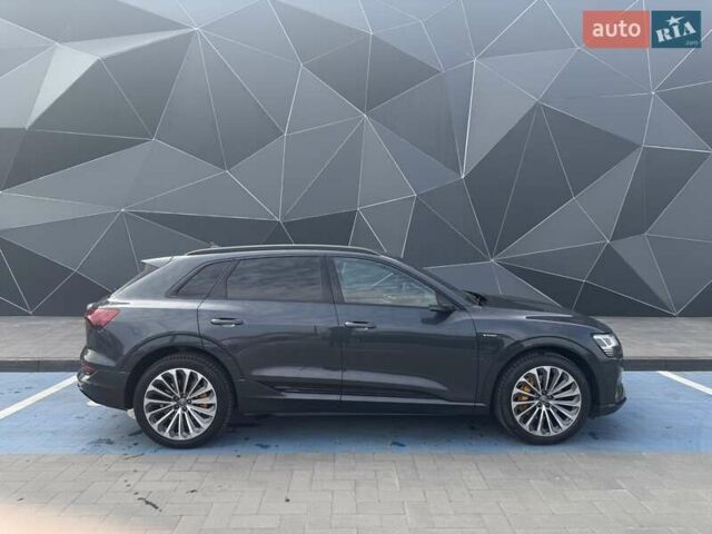 Ауди E-Tron, объемом двигателя 0 л и пробегом 106 тыс. км за 29900 $, фото 2 на Automoto.ua