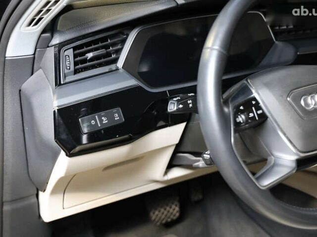 Ауди E-Tron, объемом двигателя 0 л и пробегом 138 тыс. км за 26900 $, фото 18 на Automoto.ua