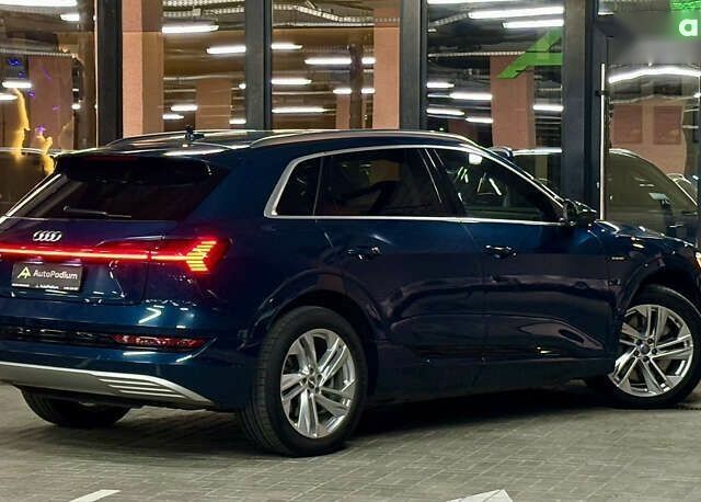 Ауди E-Tron, объемом двигателя 0 л и пробегом 56 тыс. км за 36800 $, фото 12 на Automoto.ua