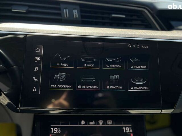 Ауди E-Tron, объемом двигателя 0 л и пробегом 174 тыс. км за 29200 $, фото 17 на Automoto.ua