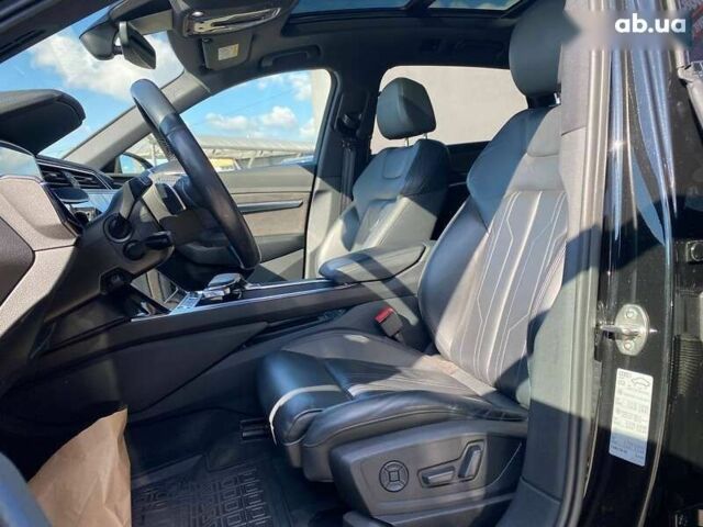 Ауди E-Tron, объемом двигателя 0 л и пробегом 81 тыс. км за 34950 $, фото 22 на Automoto.ua