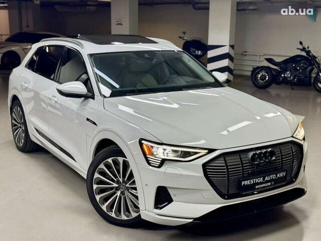 Ауди E-Tron, объемом двигателя 0 л и пробегом 36 тыс. км за 35000 $, фото 5 на Automoto.ua