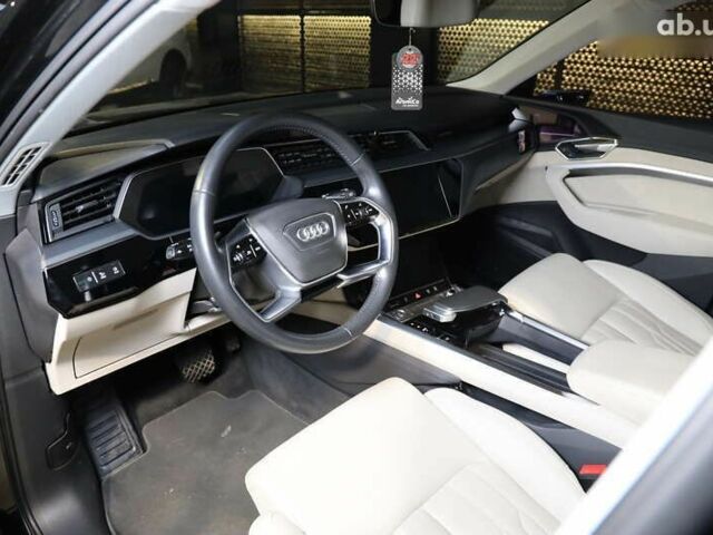Ауди E-Tron, объемом двигателя 0 л и пробегом 138 тыс. км за 26900 $, фото 17 на Automoto.ua