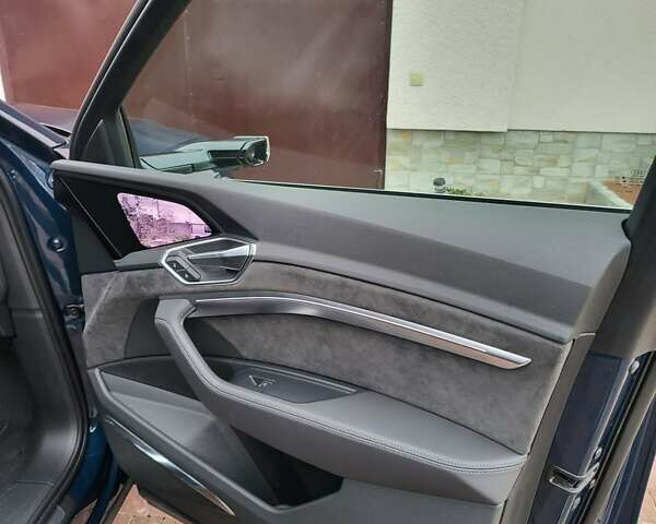 Ауди E-Tron, объемом двигателя 0 л и пробегом 95 тыс. км за 37000 $, фото 13 на Automoto.ua