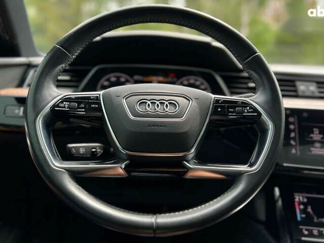 Ауди E-Tron, объемом двигателя 0 л и пробегом 94 тыс. км за 30590 $, фото 23 на Automoto.ua