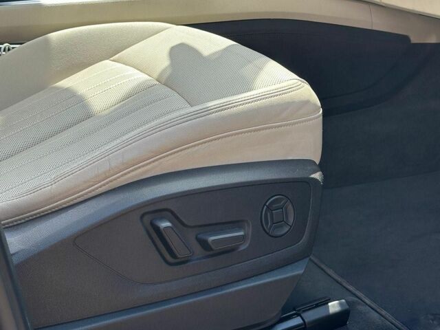 Ауди E-Tron, объемом двигателя 0 л и пробегом 55 тыс. км за 32500 $, фото 19 на Automoto.ua