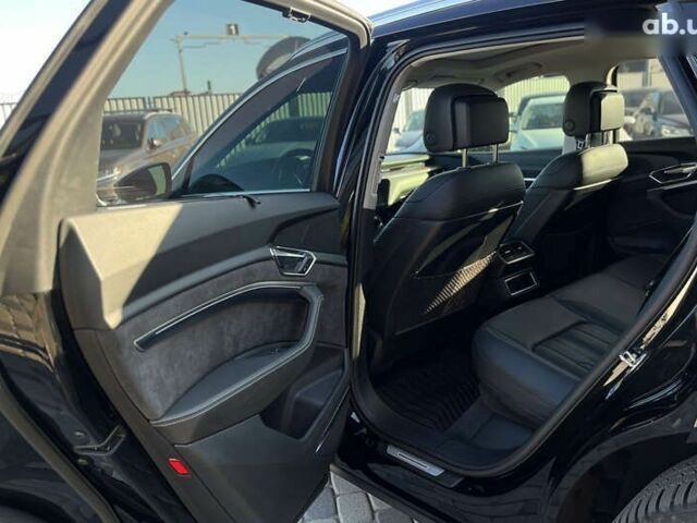 Ауди E-Tron, объемом двигателя 0 л и пробегом 64 тыс. км за 33990 $, фото 14 на Automoto.ua