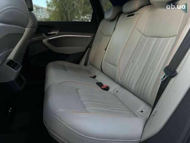 Ауді E-Tron, об'ємом двигуна 0 л та пробігом 74 тис. км за 38990 $, фото 23 на Automoto.ua