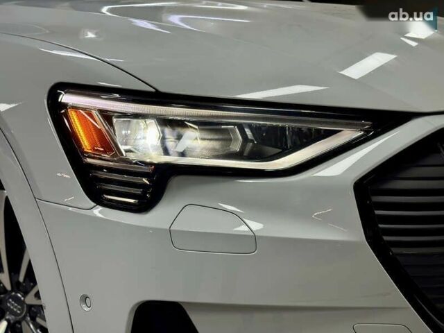 Ауди E-Tron, объемом двигателя 0 л и пробегом 36 тыс. км за 35000 $, фото 29 на Automoto.ua