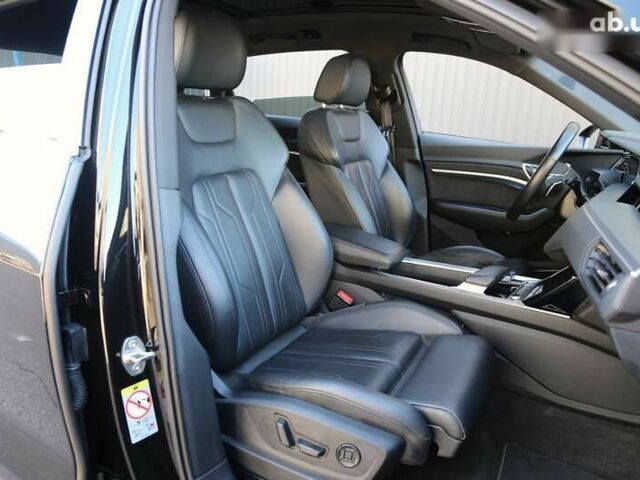Ауди E-Tron, объемом двигателя 0 л и пробегом 140 тыс. км за 31900 $, фото 10 на Automoto.ua