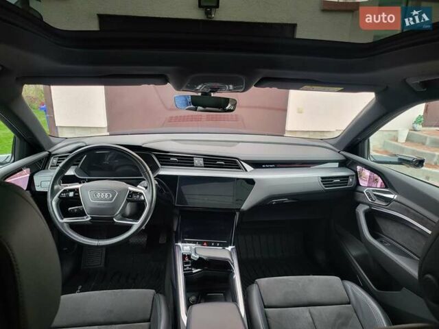 Ауди E-Tron, объемом двигателя 0 л и пробегом 95 тыс. км за 37000 $, фото 8 на Automoto.ua