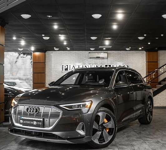 Ауді E-Tron, об'ємом двигуна 0 л та пробігом 61 тис. км за 39900 $, фото 4 на Automoto.ua