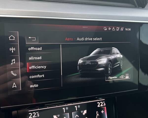 Ауди E-Tron, объемом двигателя 0 л и пробегом 72 тыс. км за 39000 $, фото 31 на Automoto.ua