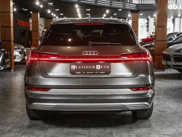 Ауді E-Tron, об'ємом двигуна 0 л та пробігом 61 тис. км за 39900 $, фото 21 на Automoto.ua