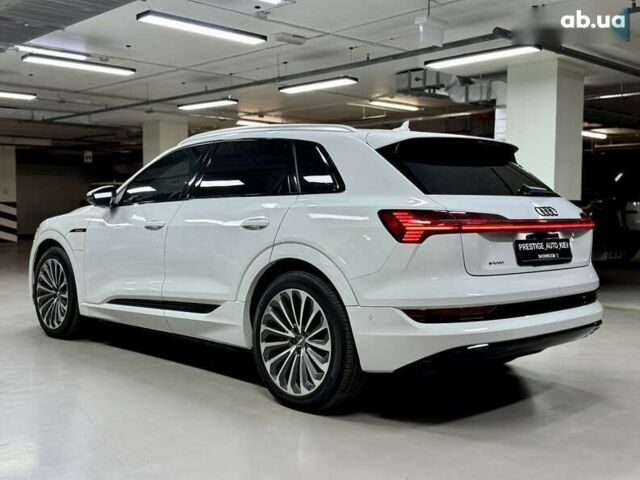 Ауди E-Tron, объемом двигателя 0 л и пробегом 36 тыс. км за 35000 $, фото 21 на Automoto.ua