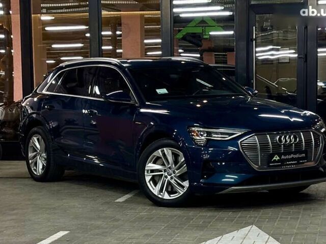 Ауди E-Tron, объемом двигателя 0 л и пробегом 56 тыс. км за 36800 $, фото 9 на Automoto.ua