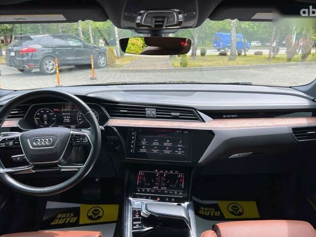 Ауди E-Tron, объемом двигателя 0 л и пробегом 94 тыс. км за 30590 $, фото 15 на Automoto.ua