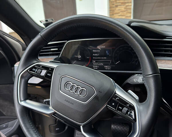 Ауди E-Tron, объемом двигателя 0 л и пробегом 18 тыс. км за 39590 $, фото 11 на Automoto.ua