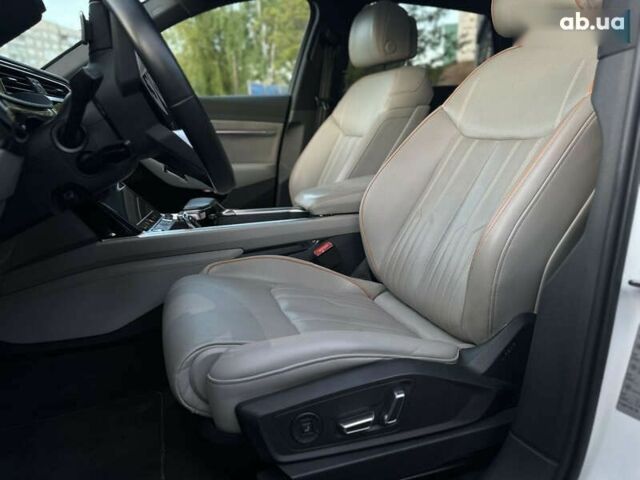 Ауді E-Tron, об'ємом двигуна 0 л та пробігом 74 тис. км за 38990 $, фото 17 на Automoto.ua