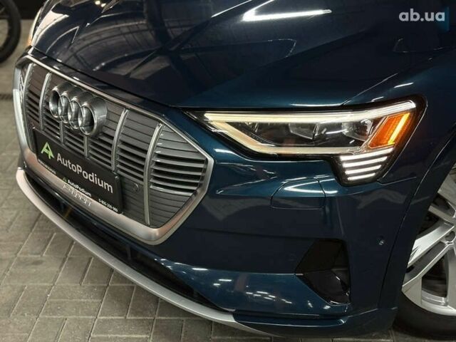 Ауди E-Tron, объемом двигателя 0 л и пробегом 56 тыс. км за 36800 $, фото 5 на Automoto.ua