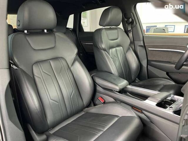 Ауди E-Tron, объемом двигателя 0 л и пробегом 138 тыс. км за 34500 $, фото 26 на Automoto.ua