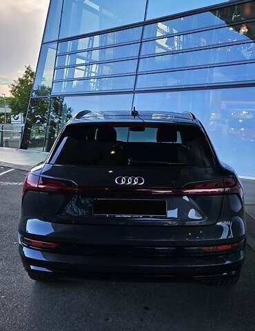 Ауди E-Tron, объемом двигателя 0 л и пробегом 75 тыс. км за 29800 $, фото 13 на Automoto.ua