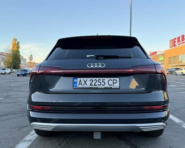 Ауди E-Tron, объемом двигателя 0 л и пробегом 42 тыс. км за 38999 $, фото 2 на Automoto.ua