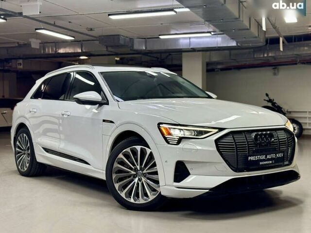 Ауди E-Tron, объемом двигателя 0 л и пробегом 36 тыс. км за 35000 $, фото 4 на Automoto.ua