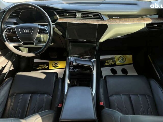 Ауди E-Tron, объемом двигателя 0 л и пробегом 64 тыс. км за 33990 $, фото 12 на Automoto.ua