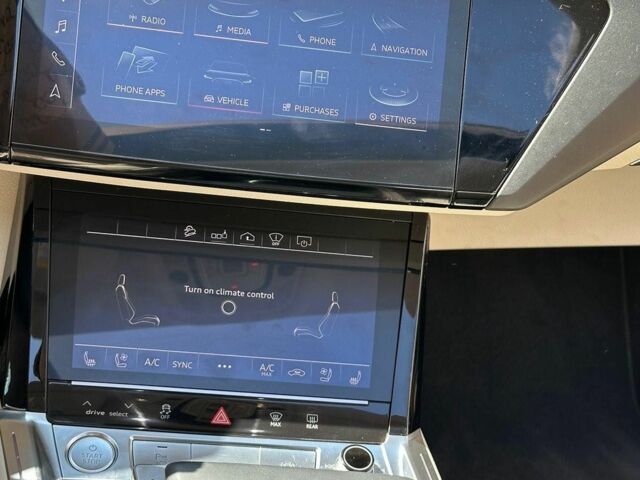 Ауди E-Tron, объемом двигателя 0 л и пробегом 55 тыс. км за 32500 $, фото 17 на Automoto.ua