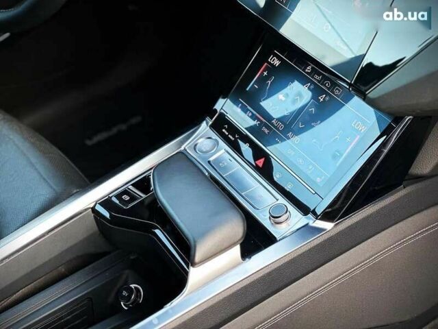 Ауди E-Tron, объемом двигателя 0 л и пробегом 77 тыс. км за 27500 $, фото 29 на Automoto.ua