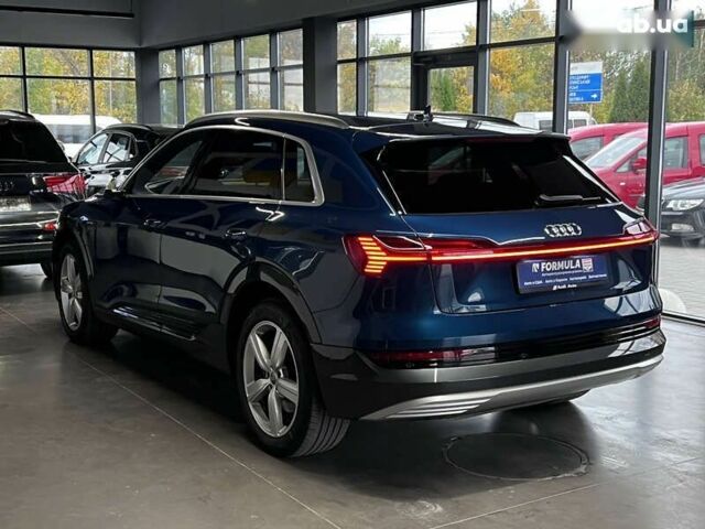 Ауді E-Tron, об'ємом двигуна 0 л та пробігом 299 тис. км за 22490 $, фото 13 на Automoto.ua