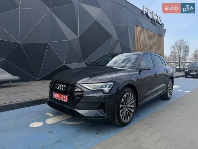 Ауди E-Tron, объемом двигателя 0 л и пробегом 106 тыс. км за 29900 $, фото 4 на Automoto.ua