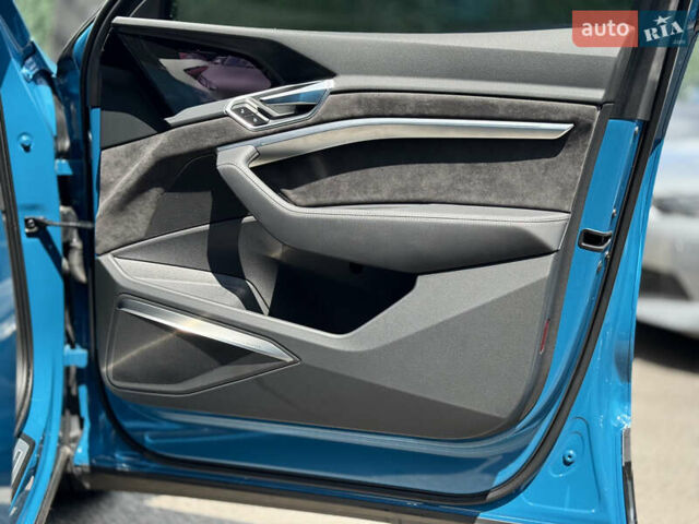 Ауди E-Tron, объемом двигателя 0 л и пробегом 33 тыс. км за 46000 $, фото 28 на Automoto.ua