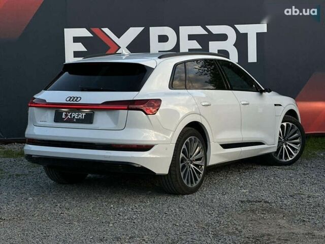 Ауді E-Tron, об'ємом двигуна 0 л та пробігом 74 тис. км за 38990 $, фото 5 на Automoto.ua