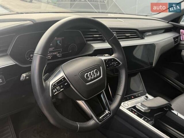 Ауди E-Tron, объемом двигателя 0 л и пробегом 106 тыс. км за 29900 $, фото 19 на Automoto.ua