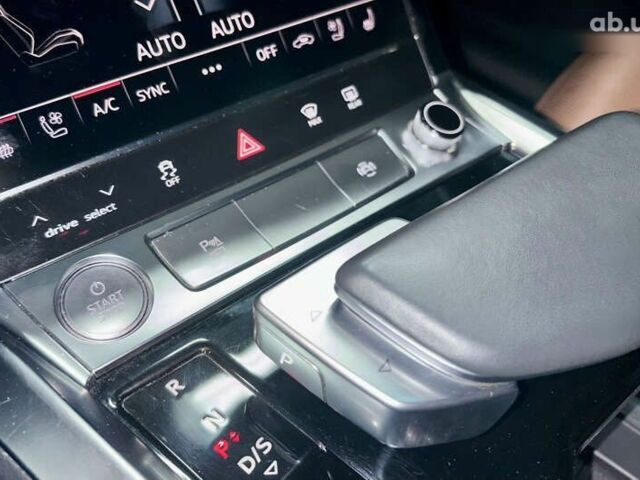 Ауди E-Tron, объемом двигателя 0 л и пробегом 56 тыс. км за 36800 $, фото 28 на Automoto.ua