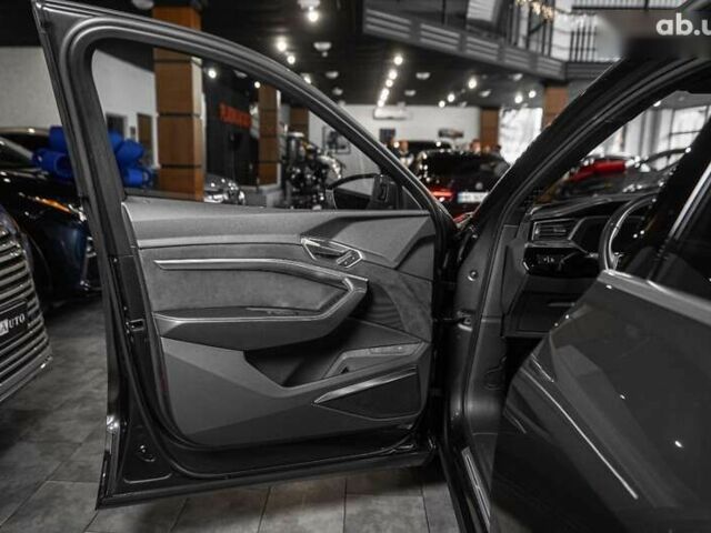 Ауді E-Tron, об'ємом двигуна 0 л та пробігом 61 тис. км за 39900 $, фото 28 на Automoto.ua